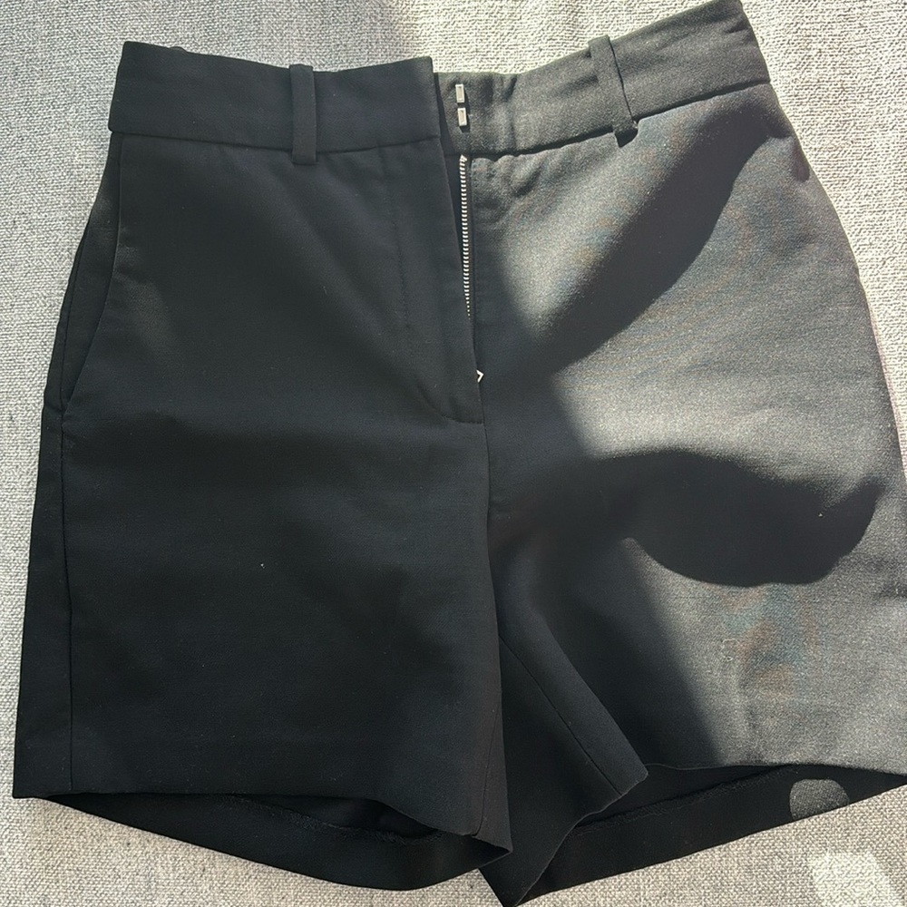 Babaton women’s black shorts - 5inch inseam size 0 waste